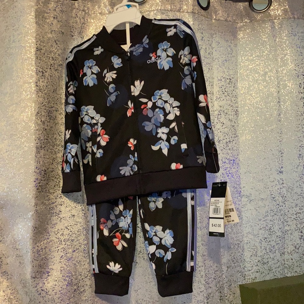 Adidas sweat suit